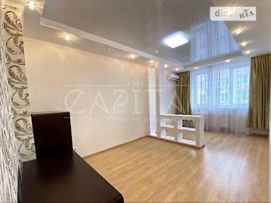 Продаж 1к квартири 42 кв. м на вул. Феодосійська • ID 34715598