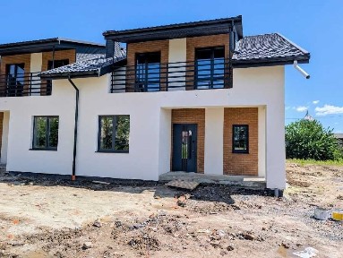 Продаж новозбудованого будинку (дуплекс) по вул. Самбірська