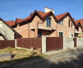 Продаж! Котедж спарка в обжитій локаціі Рудно ЛЬвів!
