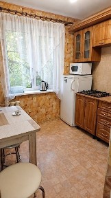 Продам квартиру пр. Богдана Хмельницкого, р-н Поля