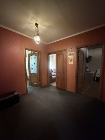 Продаж 4 кімнатна проспект Миру 26.