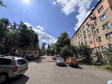 Продаж 1к квартири в пішій доступності до метро Дорогожичі, Сирецька.
