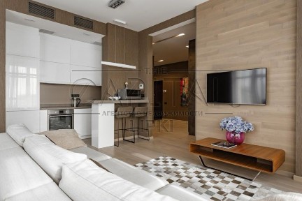 Аренда 3к квартиры, ул. Драгомирова, Печерск, г. Киев