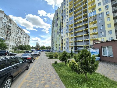 Новобудова ЖК Вернісаж 1-но кімната право власності оформлено можливо спецкошти