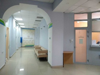 В самому центрі міста оренда приміщення. Червона лінія. Окремий вхід.