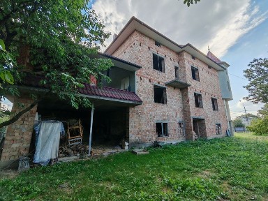 Продається пів будинку по вул Я. Мудрого