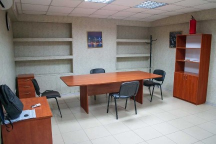 Здам в оренду приміщення 114 м. кв. на вул. Звіринецька, 63