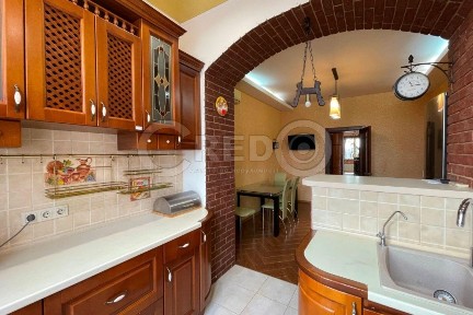 Оренда 3-кімнатної квартири 110 м², Пришвіна вул.