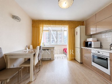 Продаж 2к квартири 74.7 кв. м на вул. Сергія Данченка 5 • ID 34742062