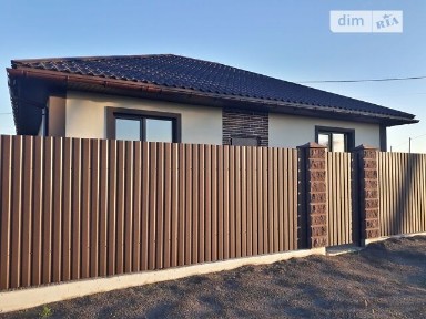Продаж 1 поверхового будинку з ділянкою на 6 соток, 67 кв. м, 3 кімнати, на вул. Сонячна • ID 34731575