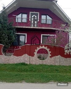 Продається гарний, затишний будинок у смт. Батьово