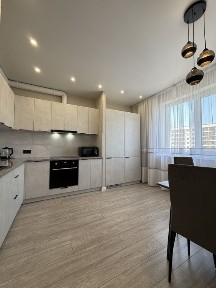 Сдам евро-двушку в 54 Жемчужине на улице Сахарова