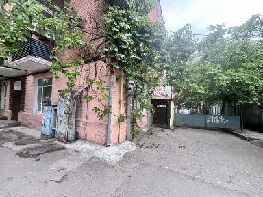 Продаж приміщення біля «Медколеджу»