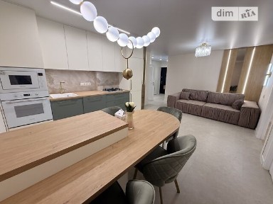 Продаж 2к квартири 62.3 кв. м на вул. Смакули 8 • ID 34734962