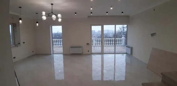 Оренда будинку 155 м², Монтажників вул.
