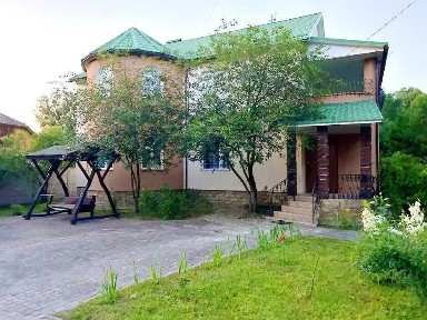 Оренда будинку 255 м²