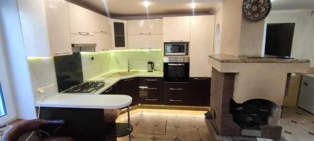 Оренда будинку 155 м², 128-а Садова вул.