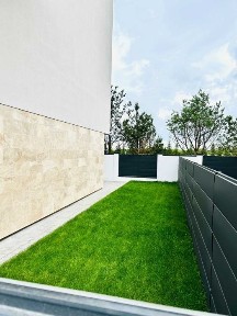 Продаж 3 поверхового таунхауса з ділянкою на 2 сотки, 130 кв. м, 3 кімнати, на вул. Затишна • ID 34767828