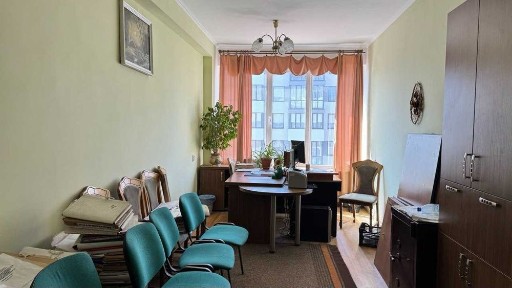 Продаж офісного приміщення по проспекту Чорновола