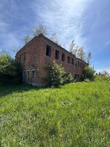 Продається комерційне приміщення в Сторожинці біля річки Сірет