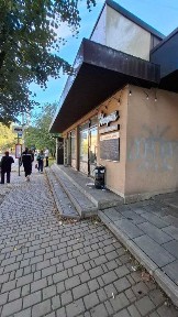 Суборенда комерційного приміщення 15м² на вул. Коновальця