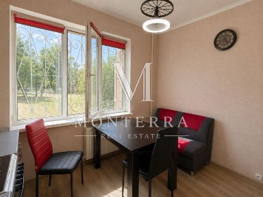 Продаж 2-кімнатної квартири 56 м², Володимира Маяковського просп., 3Б