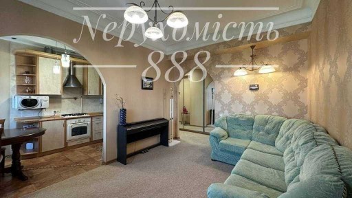 Продаж 2-кімнатної квартири 50 м², Івана Франка вул., 7