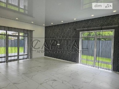 Довгострокова оренда будинку від посередника з гаражем • ID 34736445