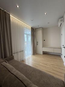 Продаж 2 кімнатної, центр, вул. Руська 41