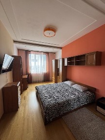 Терміново! Квартира о двох рівнях на березі парку