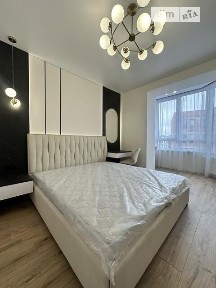 Продаж 3к квартири 93 кв. м на вул. Приозерна • ID 34737143