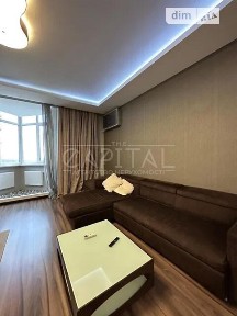 Продаж 2к квартири 100 кв. м на вул. Коновальця Євгена 32 • ID 34736034