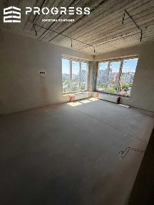 Продаж 3 кімнатної квартири в ЖК Каскад Ярко з чорновими роботами. Вовчинець.