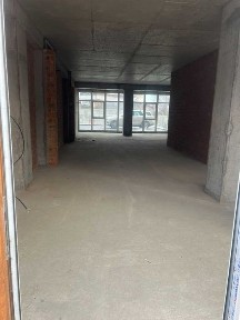 Оренда фасадного торгового приміщення 125м² центр міста