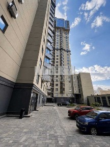 Продажа 3к квартиры без ремонта 109,7 м², ул. Андрея Верхогляда, 4б, ЖК «Дельмар», Печерск