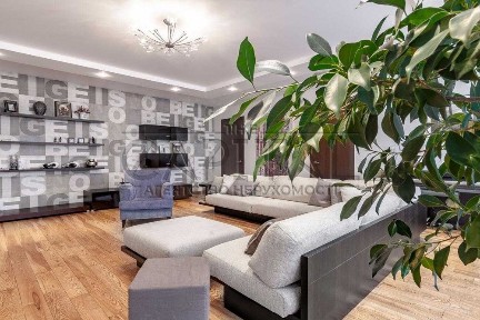 Продаж 4-х кімнатної Квартири ул. Мирного Панаса, Печерск, Киев