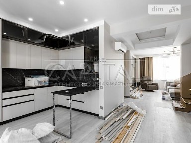 Продаж 3 поверхового будинку з ділянкою на 4 сотки, 220 кв. м, 6 кімнат • ID 34737357