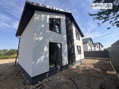 Продаж 2 поверхового будинку з опаленням і ділянкою на 4.5 сотки, 108 кв. м, 4 кімнати, на вул. Генерала Шаповала • ID 34736498