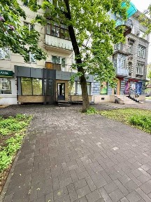 Аренда фасадного помещения 82,5 м² на проспекте Шевченко.