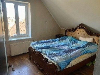 Продам 2 поверховий будинок 220 метрів близько центру