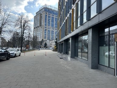 Продаж торгівельне приміщення фасад Князів Острозьких Арсенальна Печерська