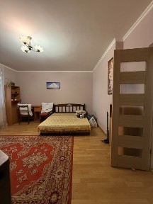Здам велику однокімнатну квартиру довгостроково