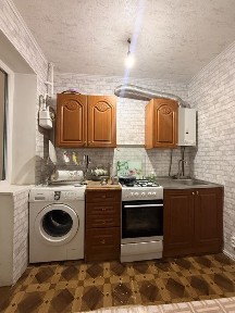 Продаж квартири під комерцію. Центр.