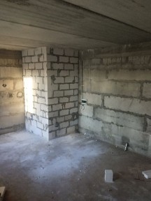 ТЕРМІНОВИЙ ПРОДАЖ ! Комерція - 60,6м2 (500 $/м2)