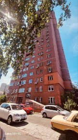 Продам помещение 177 кв. м. на ул. Анні Ахматовой 13,Позняки