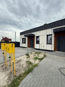 Продам таунхаус 62 м² у Гостомелі - $50 000. Ділянка 1,6 сотки, Газ заведений. Готовий до ремонту. Вигідна Ціна. Без Комісії.