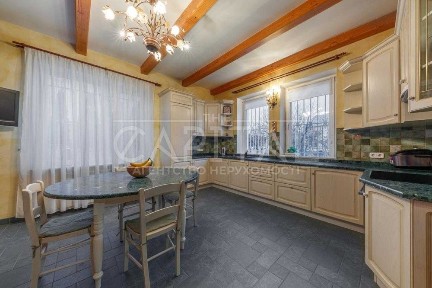 Продаж будинку 270м2, Софіївська Борщагівка, 10 соток