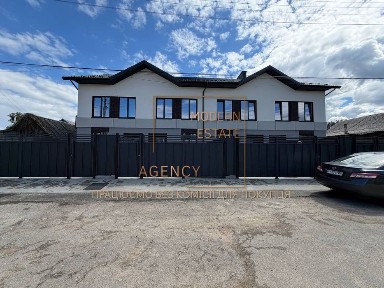 Продаж останнього таунхаусу з власним двором - центр Ірпеня, центральні комунікації