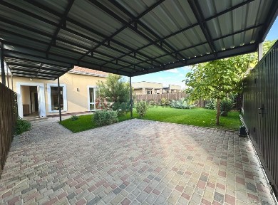 Продам современный 2-х эт. дом-дуплекс 105 м2 в Новоалександровке