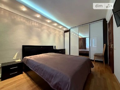 Продаж 2к квартири 42.6 кв. м на наб. Русанівська 4 • ID 34738274